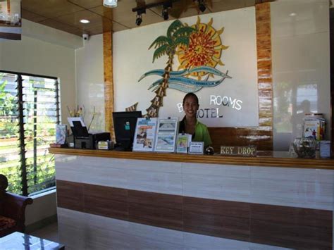 Basic Rooms Hotel in Tacloban .